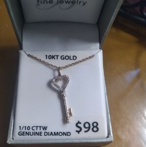 10 kt gold key pendant and necklace